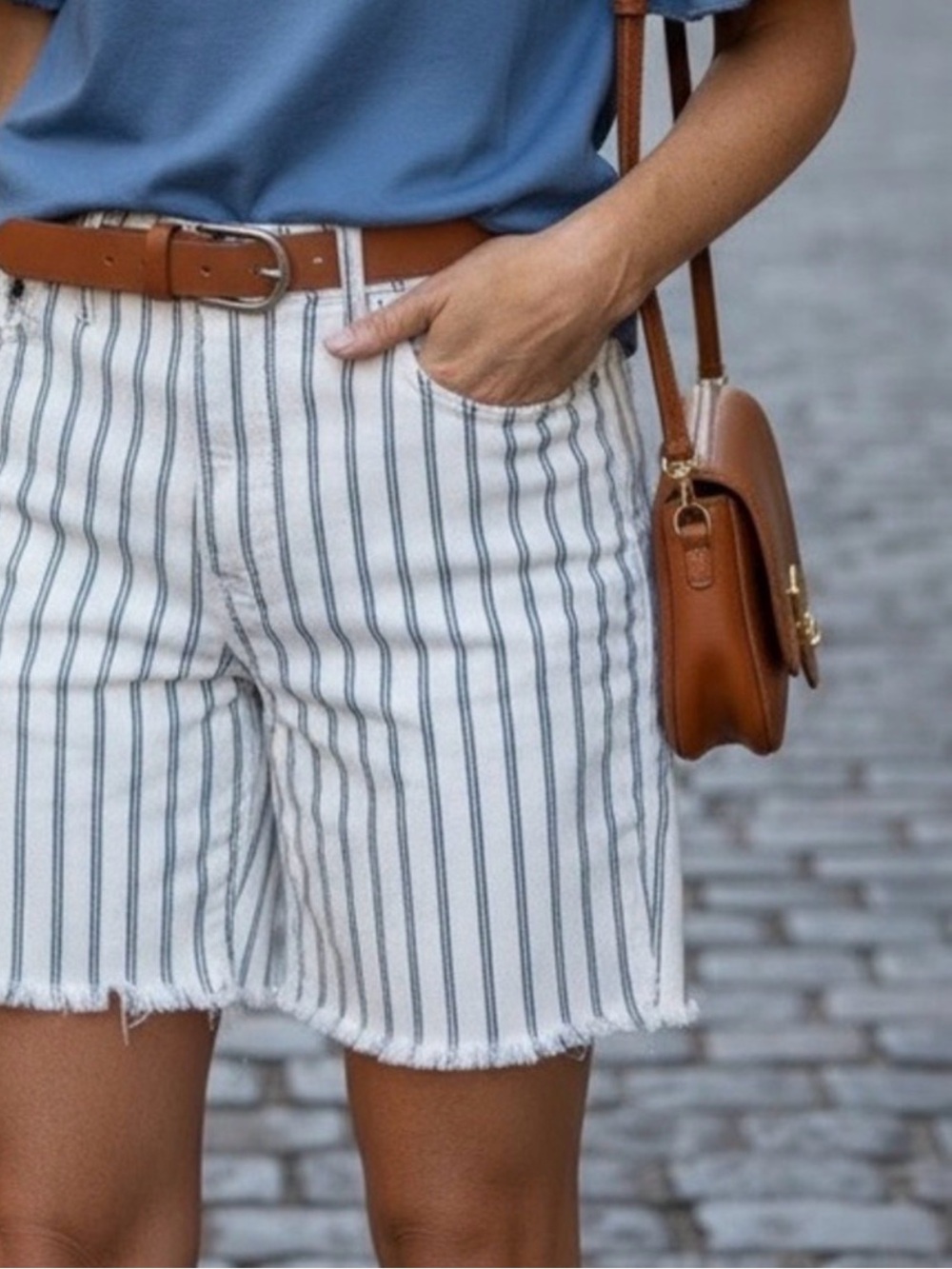 KanCan Women’s L High Rise Striped White & Blue Denim Bermuda Shorts Raw Hem